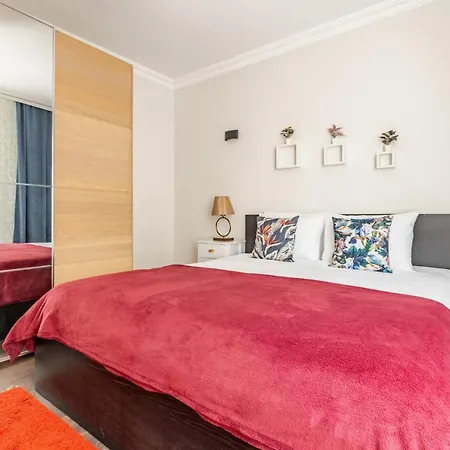 Modern And Aesthetic Flat In Sisli *